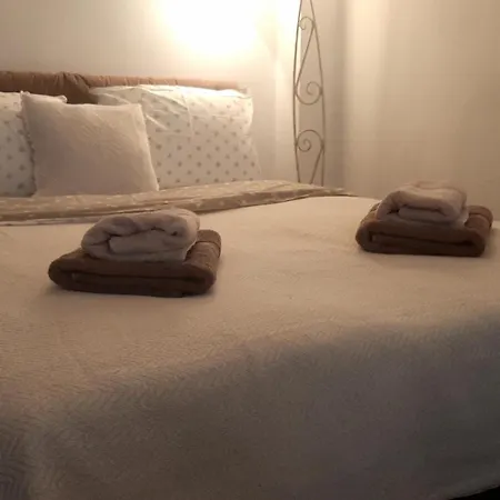 Modern Lux Studio W Inside Parking 5 Min From Skadarlija, Republic Sqre Apartment Belgrade