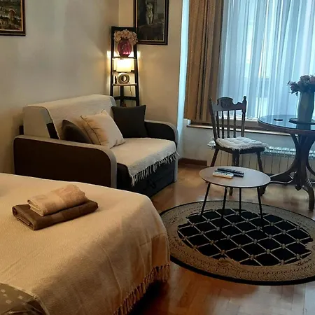 Modern Lux Studio W Inside Parking 5 Min From Skadarlija, Republic Sqre Apartman *