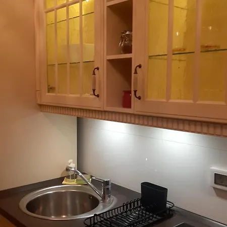 Modern Lux Studio W Inside Parking 5 Min From Skadarlija, Republic Sqre Apartment