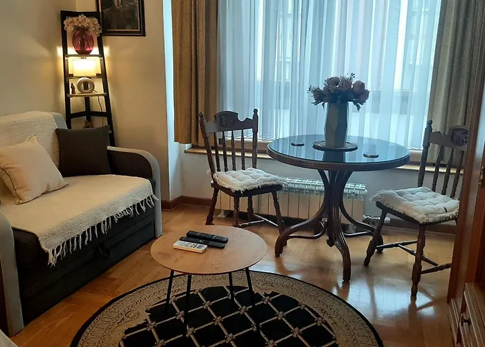 Modern Lux W Inside Parking 5 Min From Skadarlija, Republic Sqre דירה